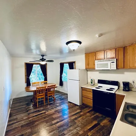 Shasta Inn-2